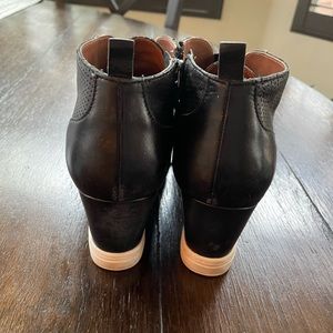 Linea Paolo wedge sneakers